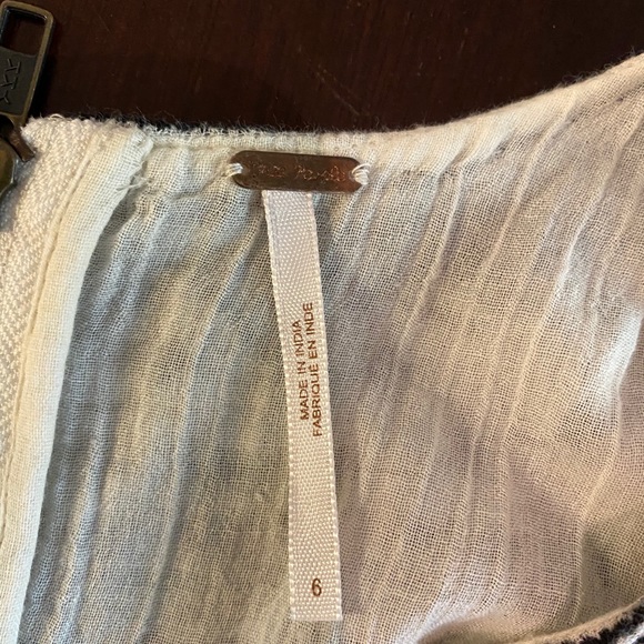 Dress - Picture 5 of 5